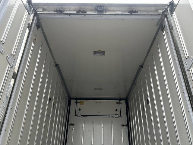 いすゞエルフ冷凍車（冷蔵車）小型（2t・3t）[写真21]