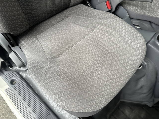 いすゞエルフ冷凍車（冷蔵車）小型（2t・3t）[写真29]