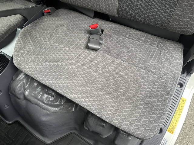 いすゞエルフ冷凍車（冷蔵車）小型（2t・3t）[写真31]