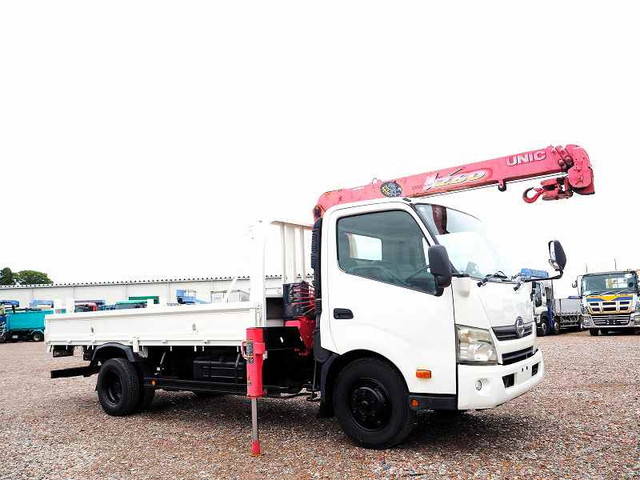 日野デュトロクレーン3段2012年(平成24年)SKG-XZU720M