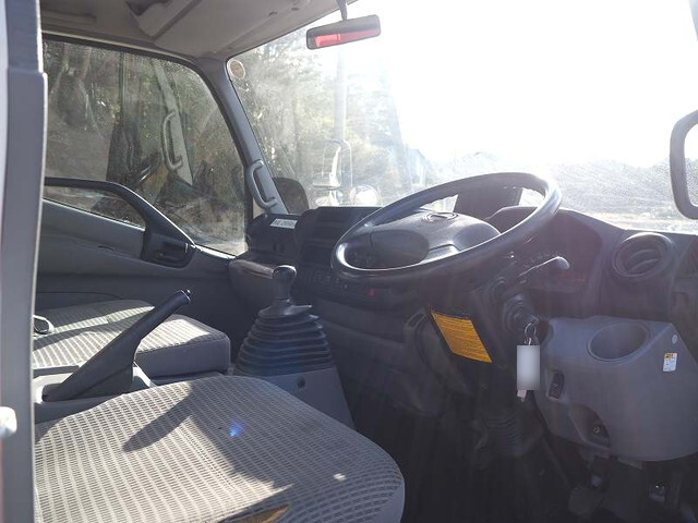 日野デュトロクレーン4段小型（2t・3t）[写真33]