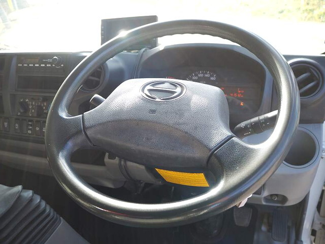 日野デュトロクレーン4段小型（2t・3t）[写真35]