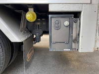 トヨタダイナアルミバン小型（2t・3t）[写真10]