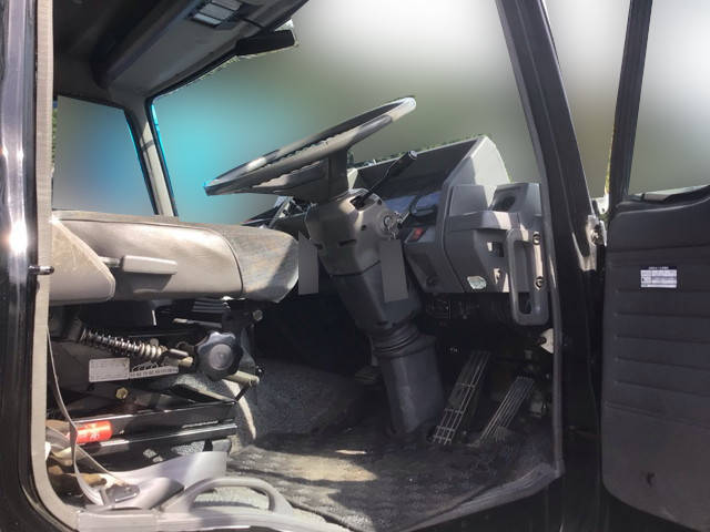 日野ドルフィンセルフローダー大型（10t）[写真32]