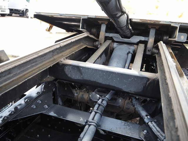 いすゞエルフローダーダンプ小型（2t・3t）[写真16]