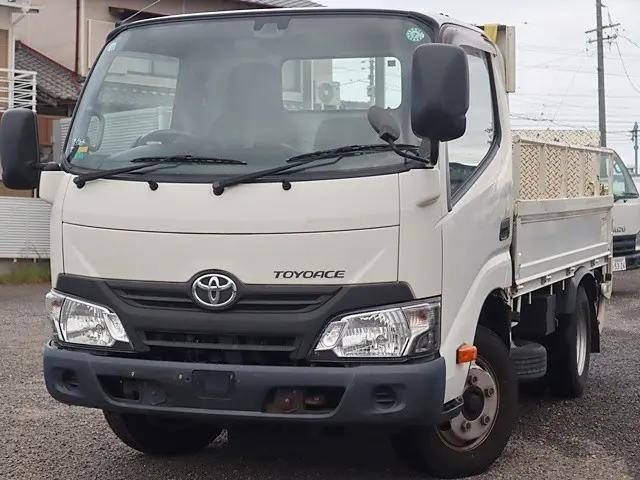 トヨタトヨエース平ボディ小型（2t・3t）[写真03]