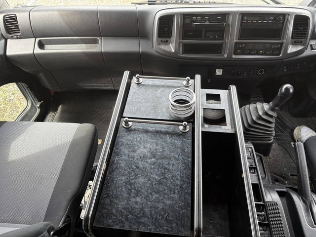 日野レンジャーアルミウイング中型（4t）[写真32]