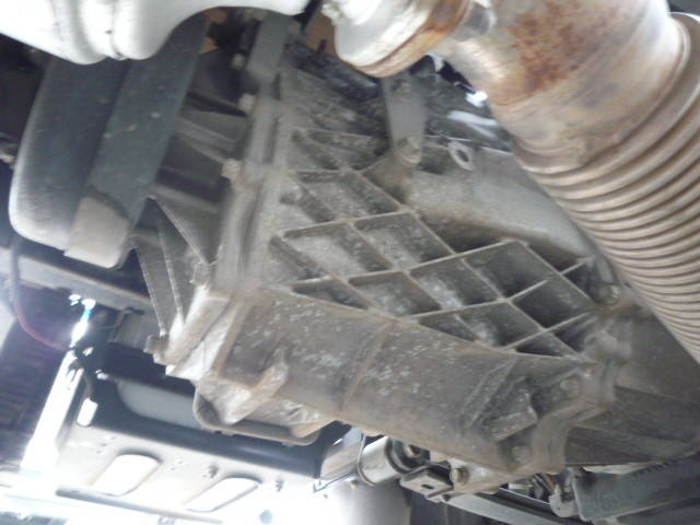 三菱ふそうキャンターアルミバン小型（2t・3t）[写真16]