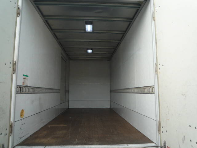 三菱ふそうキャンターアルミバン小型（2t・3t）[写真32]