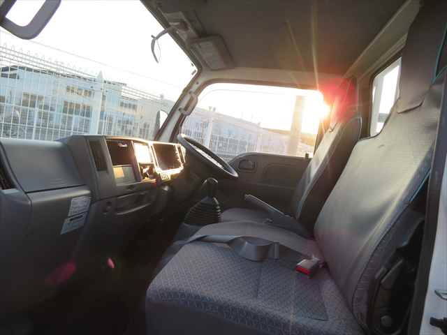 いすゞエルフ平ボディ小型（2t・3t）[写真37]