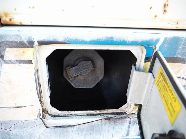 いすゞエルフ回送車小型（2t・3t）[写真10]