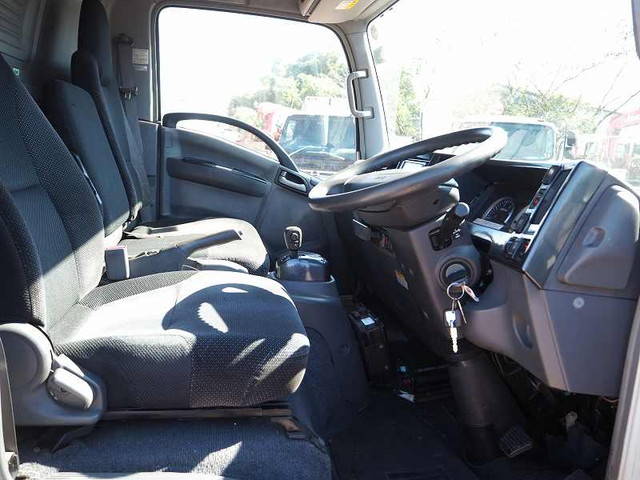 いすゞエルフ回送車小型（2t・3t）[写真31]