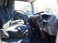 いすゞエルフ回送車小型（2t・3t）[写真32]