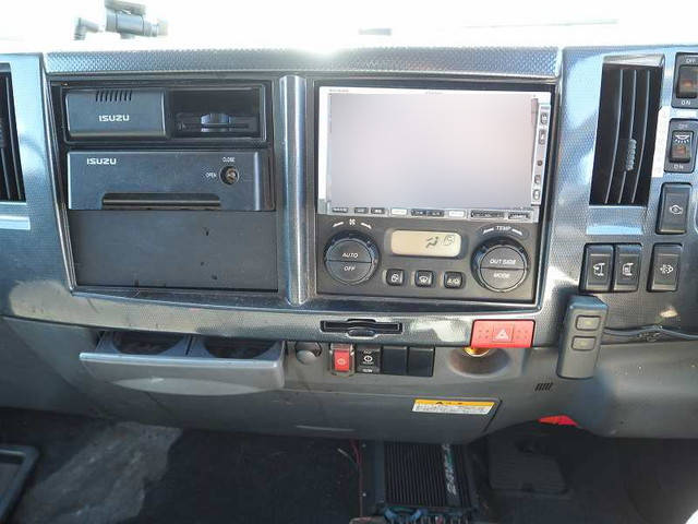 いすゞエルフ回送車小型（2t・3t）[写真34]