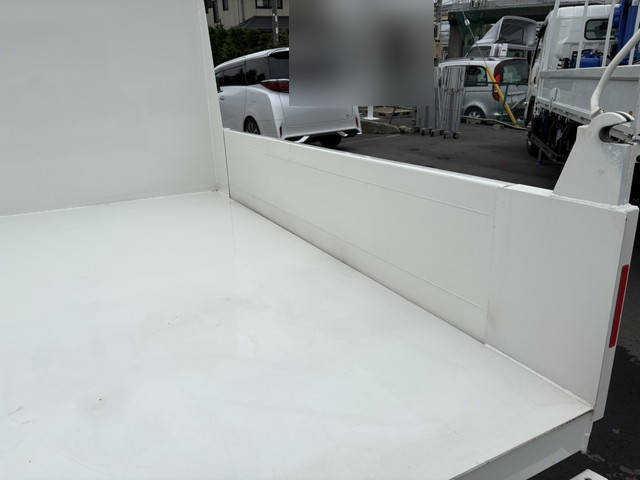 日野デュトロダンプ・クレーン付小型（2t・3t）[写真12]