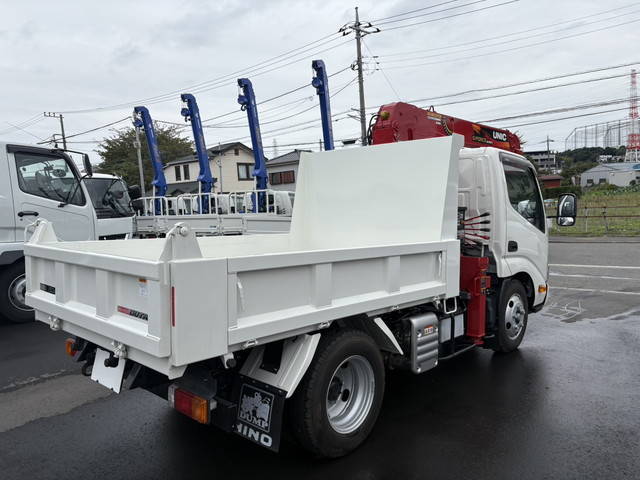 日野デュトロダンプ・クレーン付小型（2t・3t）[写真05]