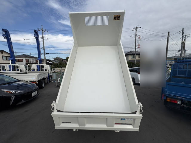 日野デュトロダンプ・クレーン付小型（2t・3t）[写真16]