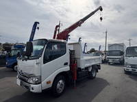 日野デュトロダンプ・クレーン付小型(2t・3t)