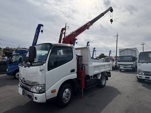 中古デュトロダンプ・クレーン付