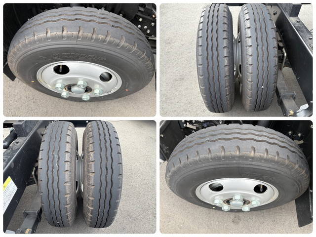 日野デュトロダンプ・クレーン付小型（2t・3t）[写真30]