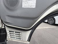 日野デュトロダンプ・クレーン付小型（2t・3t）[写真34]