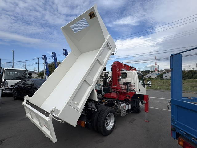 日野デュトロダンプ・クレーン付小型（2t・3t）[写真06]