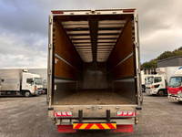 いすゞギガアルミウイング大型（10t）[写真13]