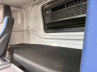 いすゞギガアルミウイング大型（10t）[写真21]