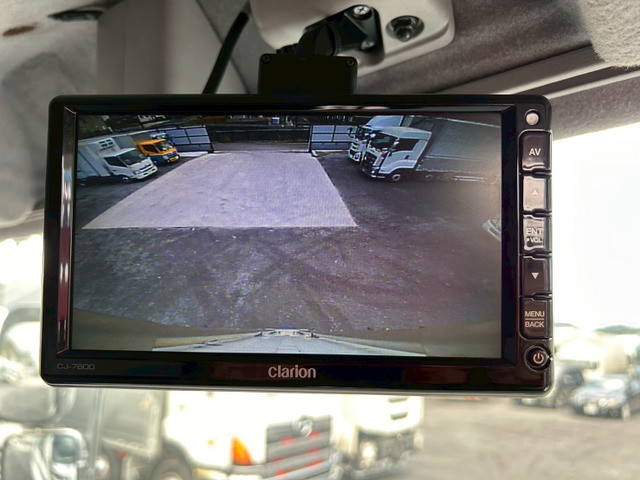 いすゞギガアルミウイング大型（10t）[写真28]