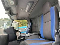 いすゞギガアルミウイング大型（10t）[写真07]