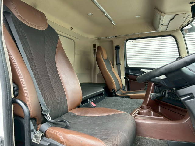 日野プロフィアアルミウイング大型（10t）[写真14]