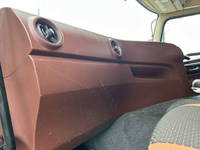 日野プロフィアアルミウイング大型（10t）[写真20]