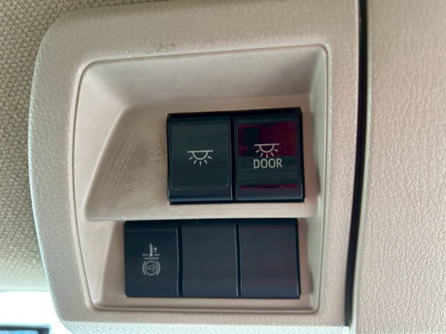 日野プロフィアアルミウイング大型（10t）[写真29]