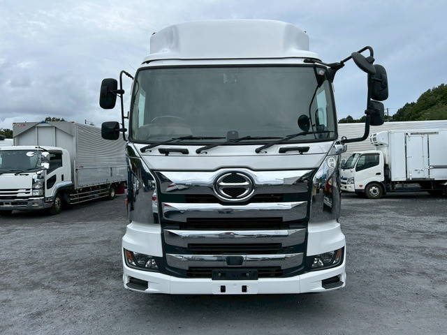 日野プロフィアアルミウイング大型（10t）[写真03]