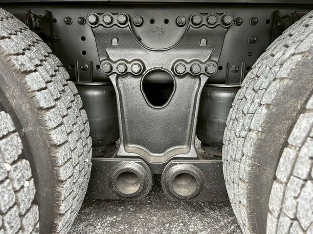 日野プロフィアアルミウイング大型（10t）[写真40]