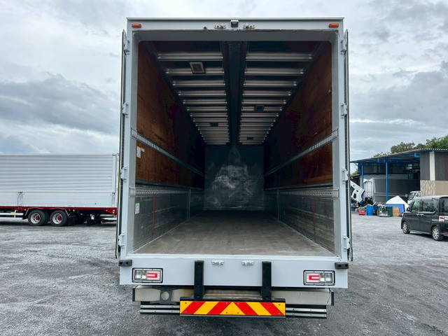 日野プロフィアアルミウイング大型（10t）[写真09]