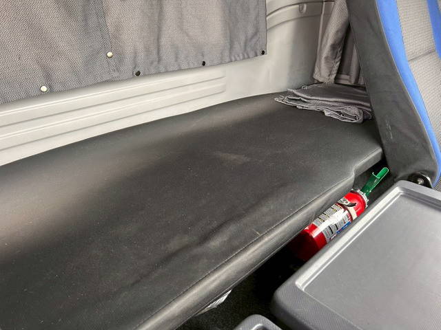 いすゞギガトレーラーヘッド（トラクターヘッド）大型（10t）[写真18]