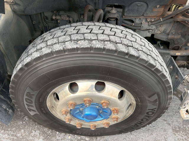 いすゞギガトレーラーヘッド（トラクターヘッド）大型（10t）[写真38]