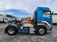 いすゞギガトレーラーヘッド（トラクターヘッド）大型（10t）[写真06]