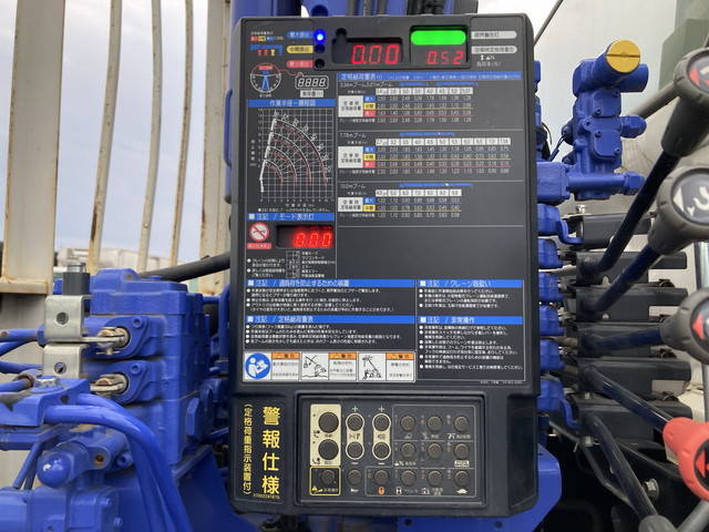 日野レンジャーセルフクレーン4段増トン（6t・8t）[写真15]