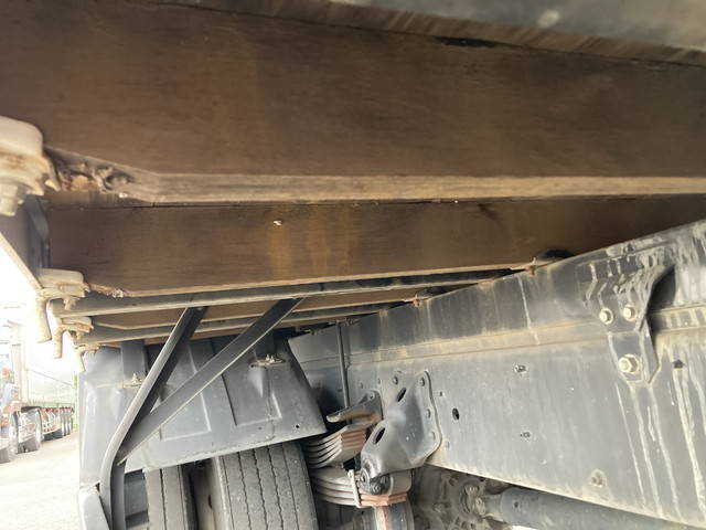 日野レンジャーセルフクレーン4段増トン（6t・8t）[写真25]