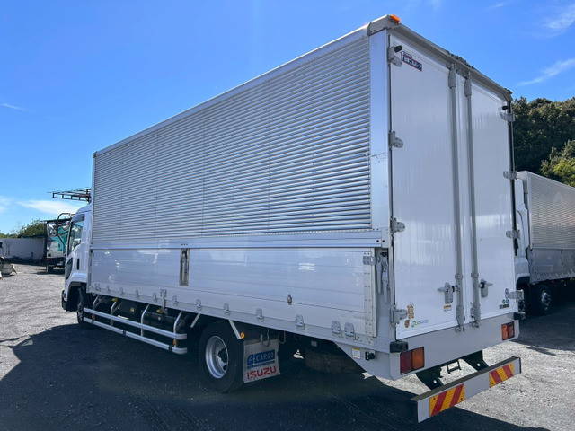 いすゞフォワードアルミウイング中型（4t）[写真11]