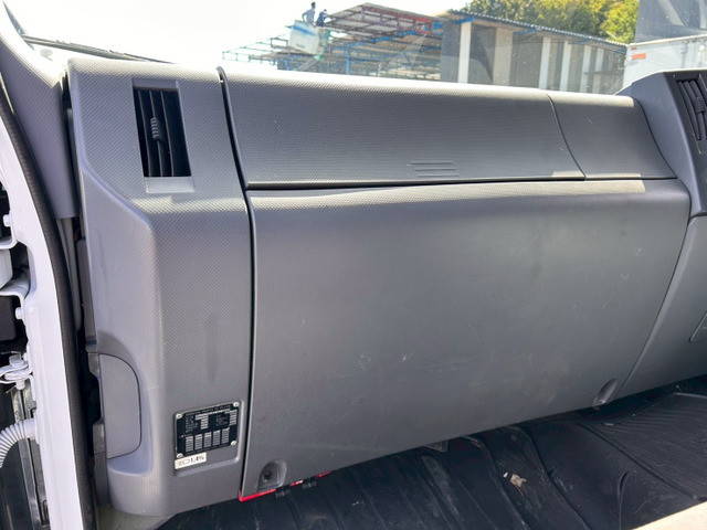 いすゞフォワードアルミウイング中型（4t）[写真19]