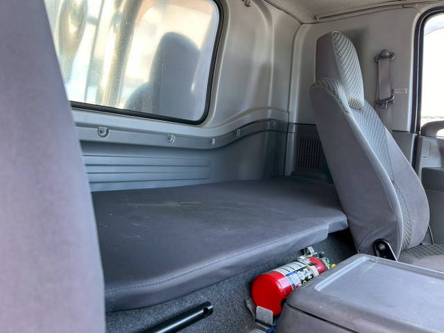 いすゞフォワードアルミウイング中型（4t）[写真21]