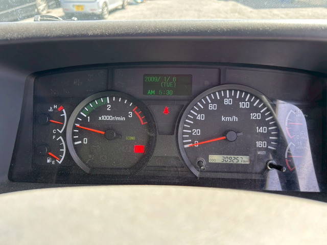 いすゞフォワードアルミウイング中型（4t）[写真24]