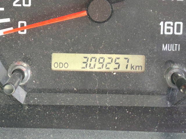 いすゞフォワードアルミウイング中型（4t）[写真25]