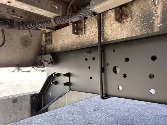 いすゞフォワードアルミウイング中型（4t）[写真32]