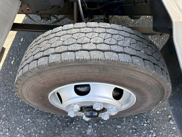 いすゞフォワードアルミウイング中型（4t）[写真38]