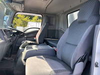 いすゞフォワードアルミウイング中型（4t）[写真05]