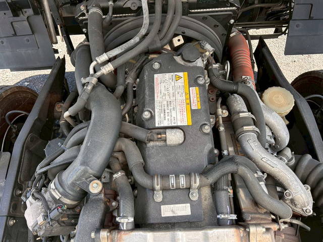 いすゞフォワードアルミウイング中型（4t）[写真05]